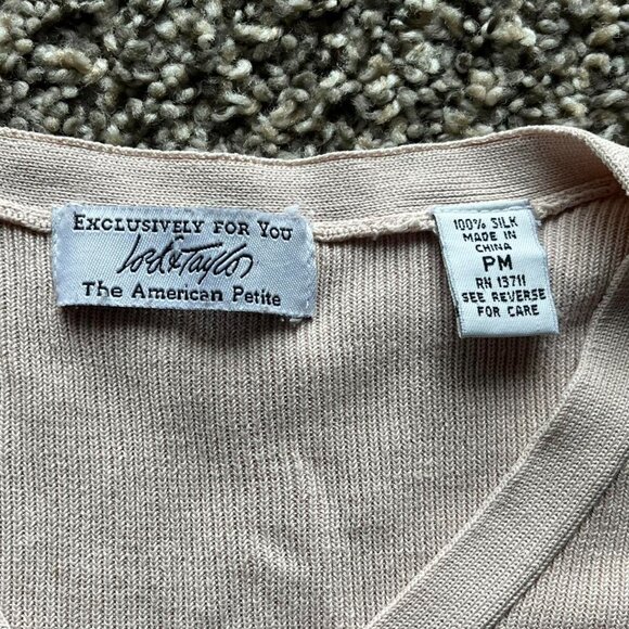 100% Silk Lord & Taylor Cardigan Women Petite Medium Baby Pink/Cream Long Sleeve - Picture 2 of 7
